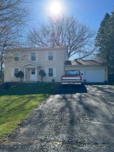 28 Boat Ln Oswego, IL 60543