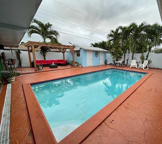 7613 Shalimar St Miramar, FL 33023