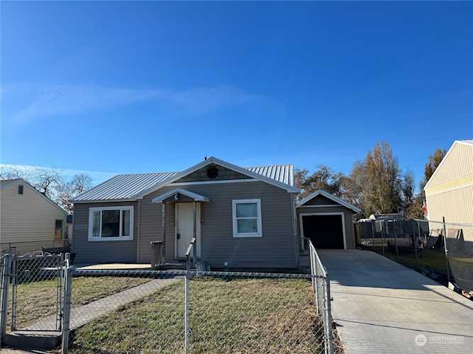31 S Hemlock Soap Lake, WA 98851