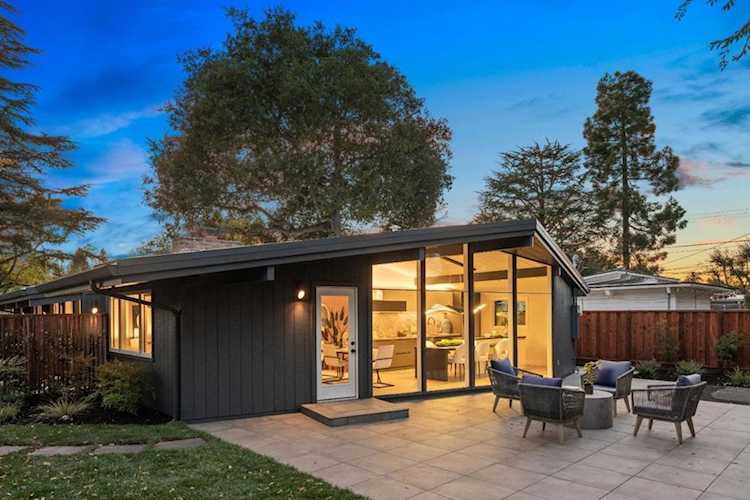 4175 Wilkie Way Palo Alto, CA 94306