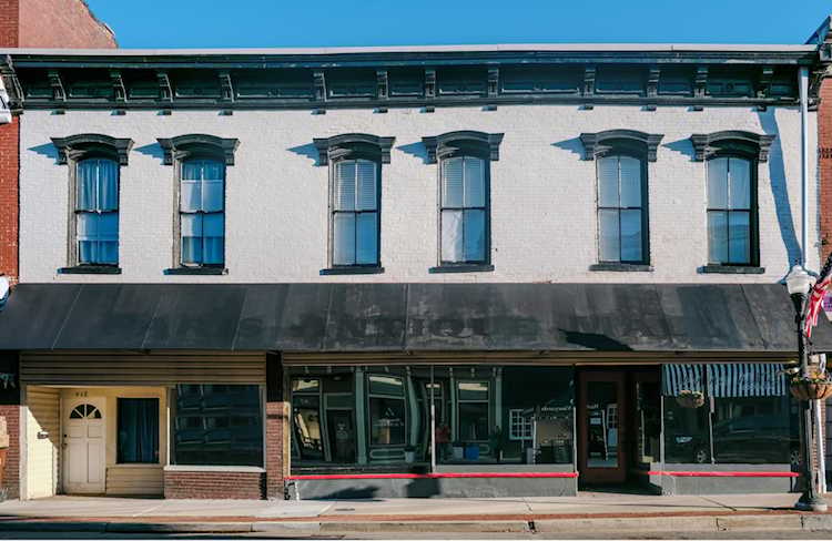 420 Main St Paris, KY 40361