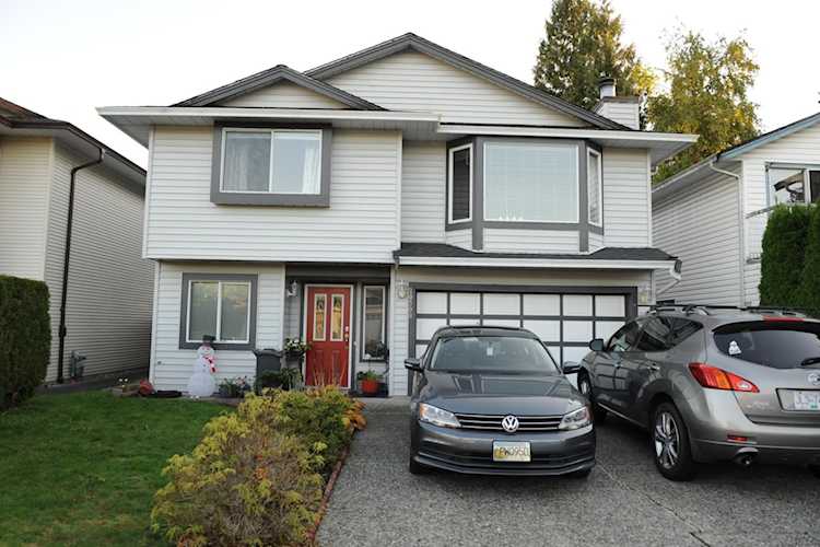 20508 116 Avenue Maple Ridge, BC V2X 9Z3