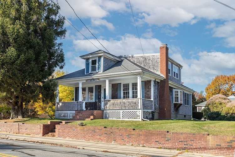 83 Cherry Street Plymouth, MA 02360