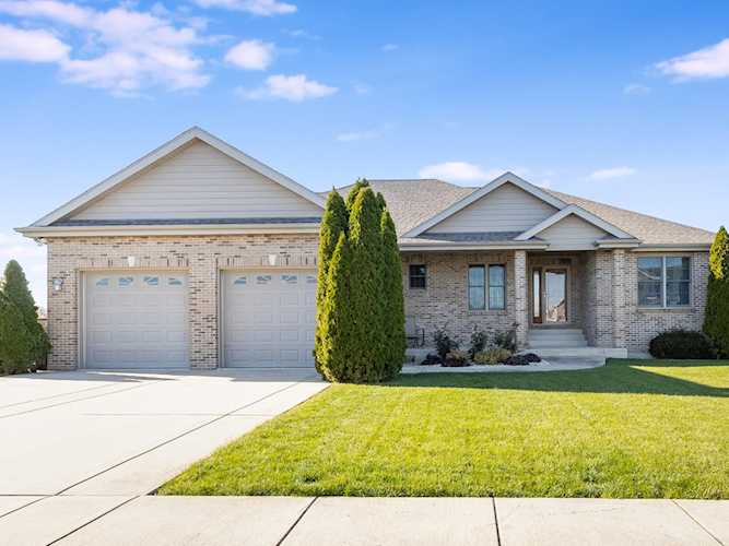 430 S Calkey St Diamond, IL 60416