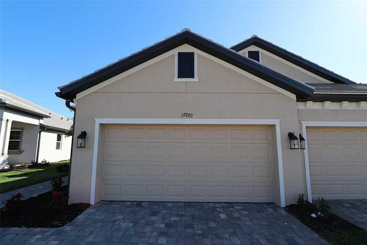 17970 Cherished LOOP Bradenton, FL 34211