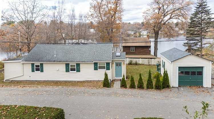 2 Lakeview Dr Billerica, MA 01821