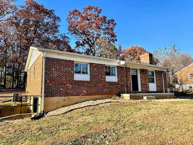 123 Jefferson Manor Dr Forest, VA 24551