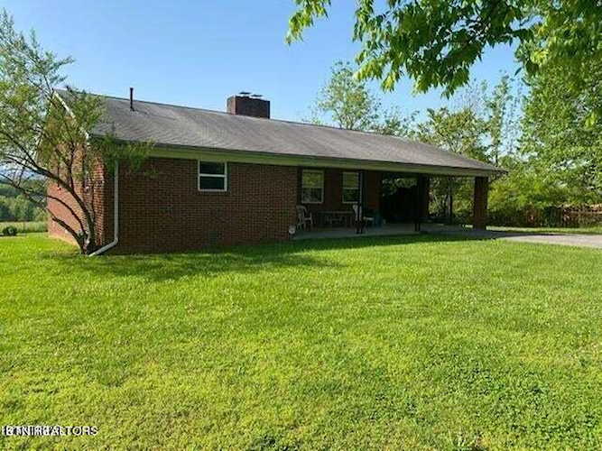 2676 Sevierville Rd Maryville, TN 37804