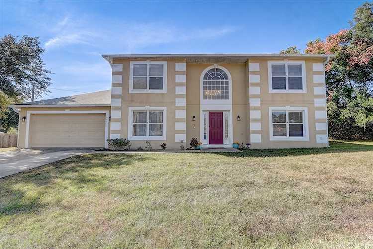 2099 E Hyde Dr Deltona, FL 32738