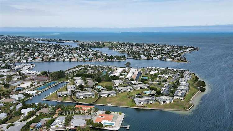 6500 Flotilla Dr #192 Holmes Beach, FL 34217