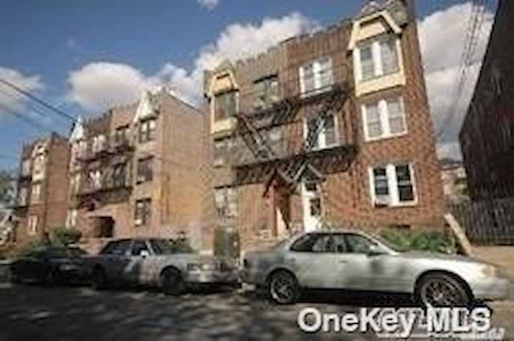 Address Withheld College Point, NY 11356