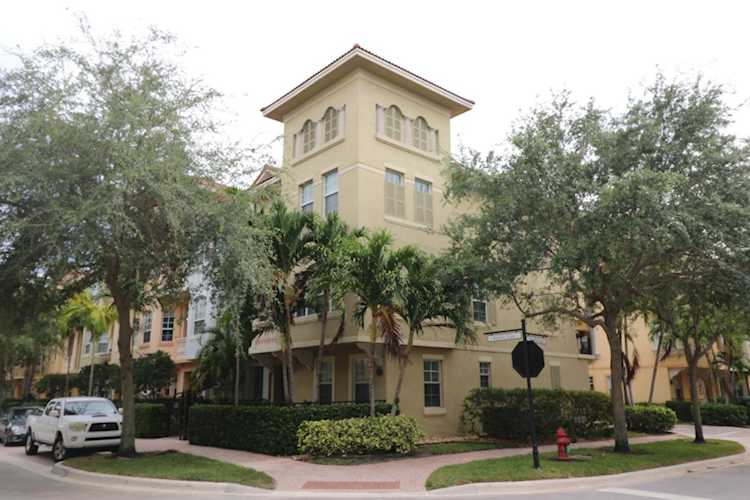 2649 Ravella Lane Palm Beach Gardens, FL 33410
