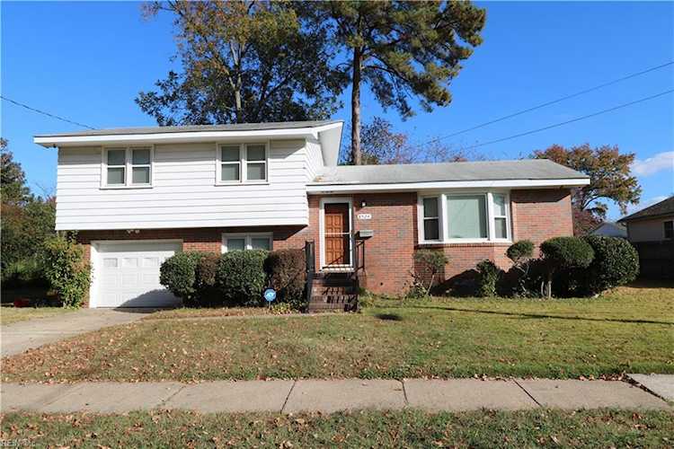 8524 Devon St Norfolk, VA 23503
