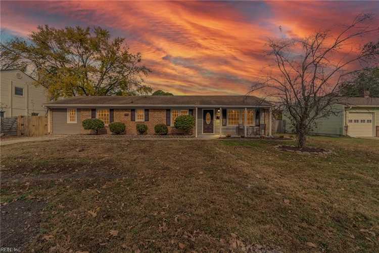 3924 Hillridge Ct Virginia Beach, VA 23452