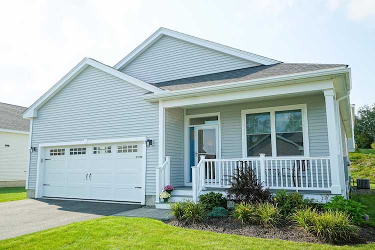57 Blackstone Dr Raymond, NH 03077 | MLS 4971293 Photo 1
