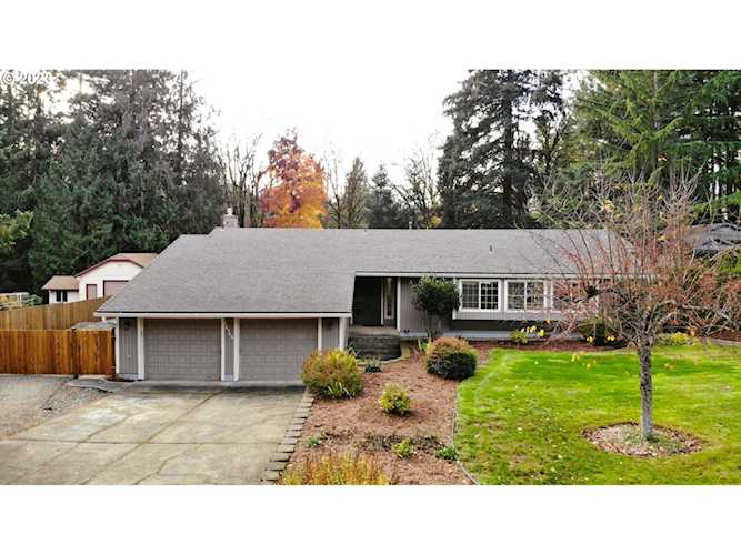 18760 S Forest Grove LOOP Oregon City, OR 97045