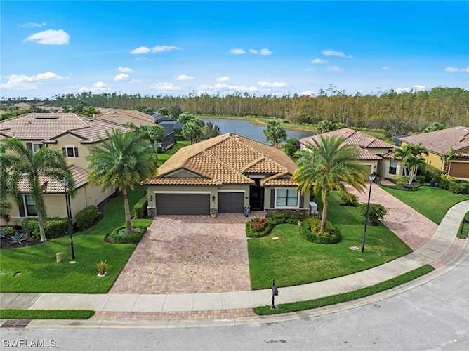 13516 Tripoli Court Estero, FL 33928