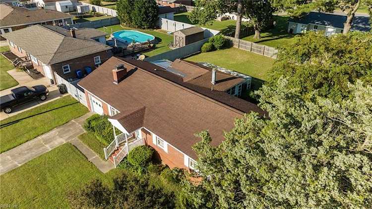 1512 Selden St Virginia Beach, VA 23454