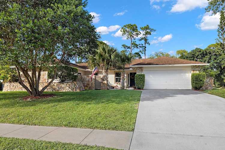12151 Old Country Road Wellington, FL 33414