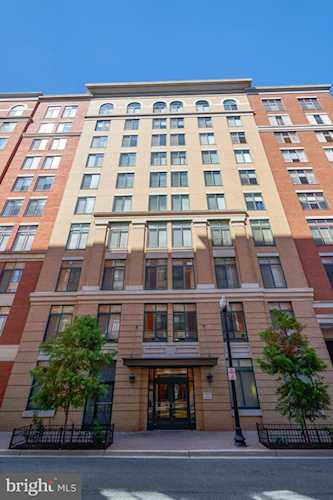 1205 N Garfield St N #806 Arlington, VA 22201