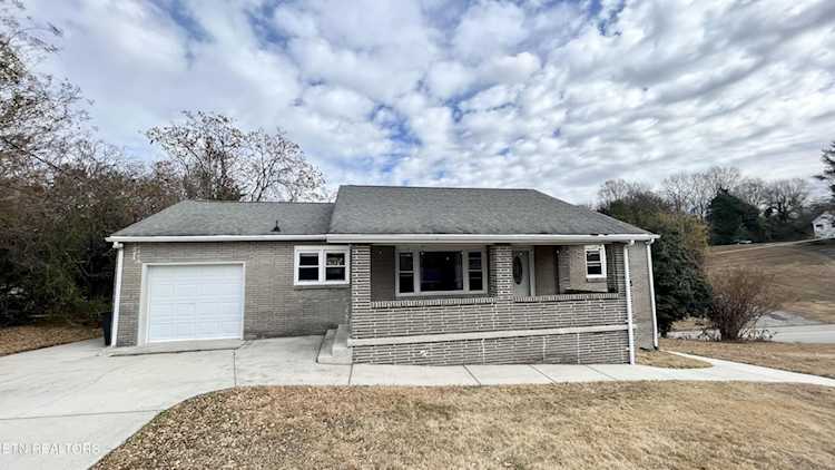 514 High Point Circle Kingston, TN 37763
