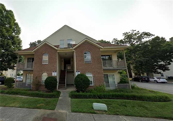532 Pineland Circle #203 Newport News, VA 23608
