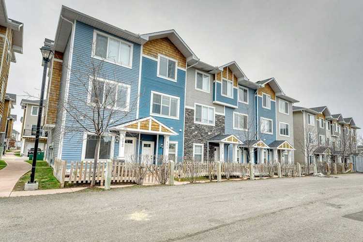 2802 Kings Heights Gate SE #109 Airdrie, AB T4A 0T3