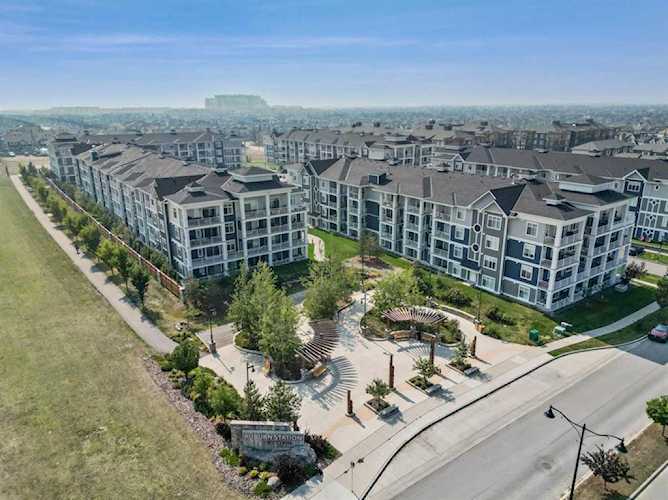 400 Auburn Meadows Common SE #411 Calgary, AB T3M 3K7