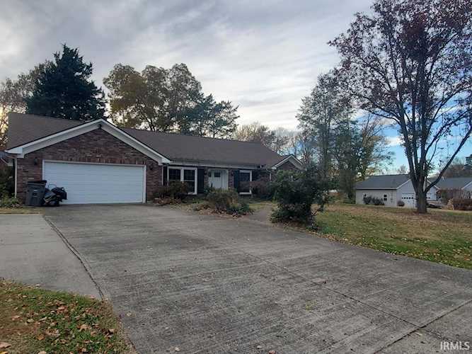2317 Sugarloaf Drive Vincennes, IN 47591