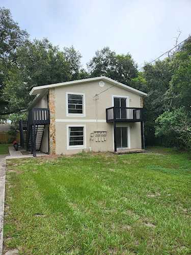 15417 Livingston Ave Lutz, FL 33559