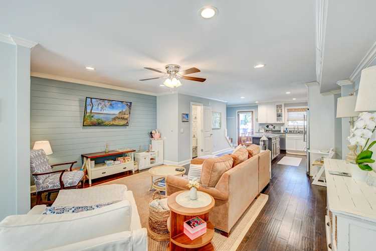 Home For Sale in Cove Inlet Villas Mount Pleasant Charleston. 721 Davenport Drive.| Matt O’Neill Real Estate Photo 1