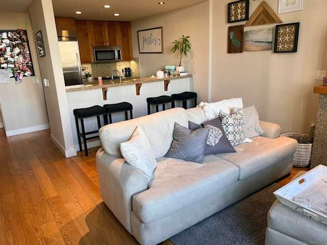 700 W E St #302 San Diego, CA 92101