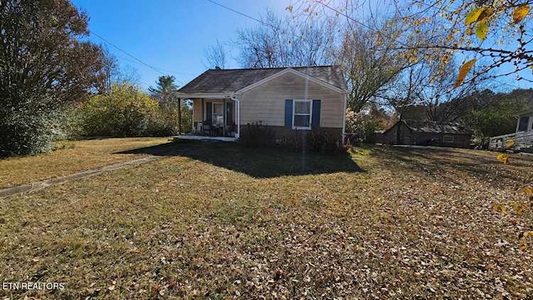 3356 Morganton Rd Maryville, TN 37801