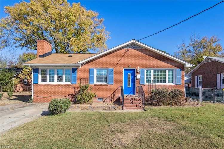508 Middleboro Terrace Hampton, VA 23661