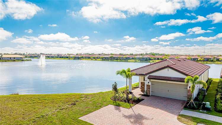 217 Taranto Rd Nokomis, FL 34275