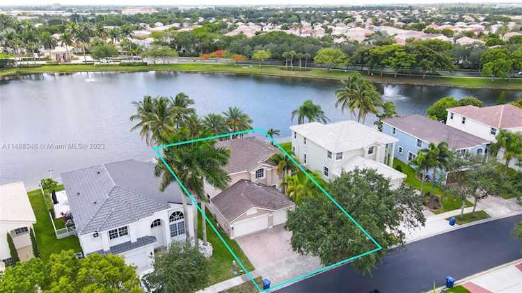 16220 SW 21st St Miramar, FL 33027