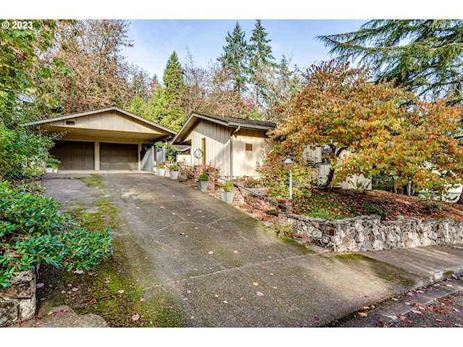 2055 Graham DR Eugene, OR 97405