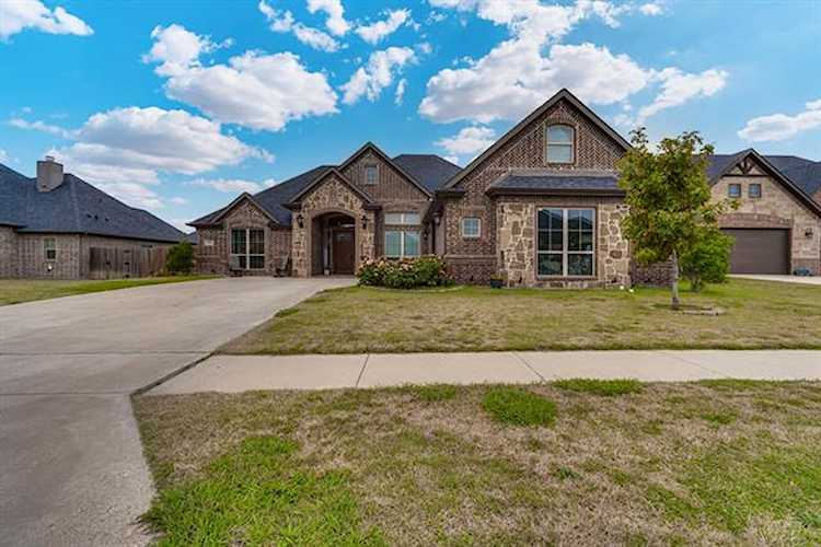 110 Piper Parkway Waxahachie, TX 75165