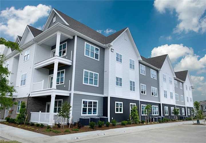 1505 Waitsel Drive #101 Chesapeake, VA 23320