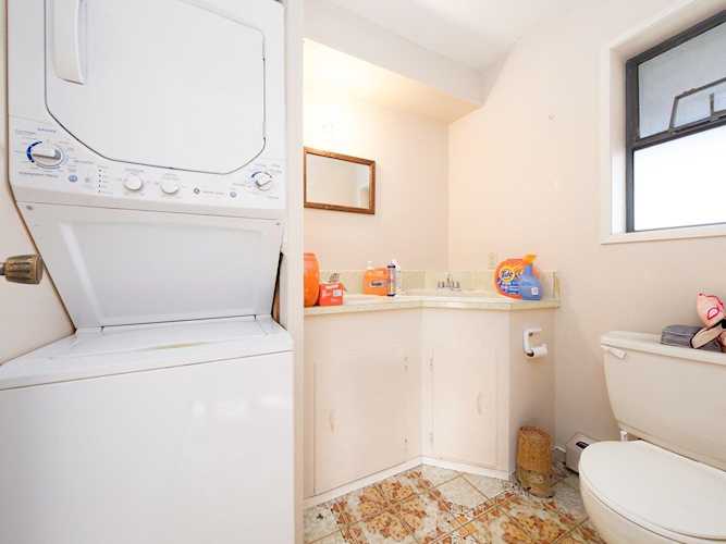4505 112 Street Delta, BC V4K 3N3
