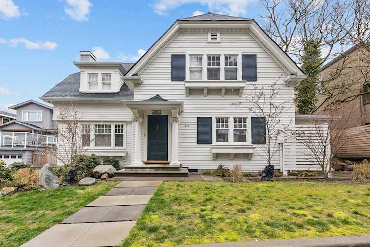 114 W Windsor Road North Vancouver, BC V7N 2M8