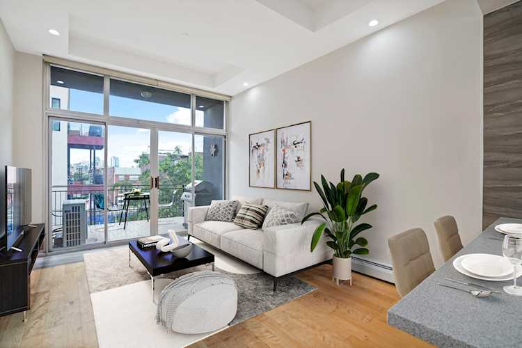121 Kingsland Ave #3B Brooklyn, NY 11222