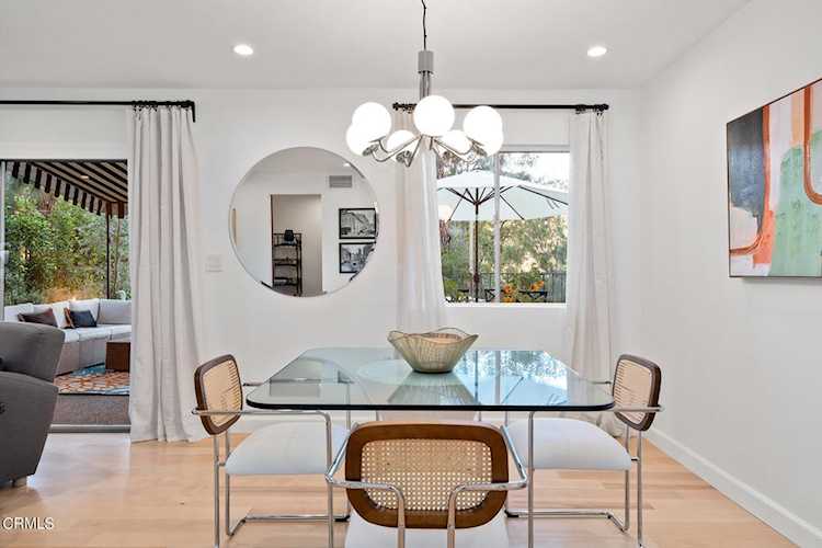 6704 Hillpark Dr #102 Los Angeles, CA 90068