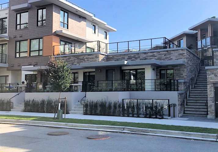 1055 Ridgewood Drive #109 North Vancouver, BC V7R 0A6