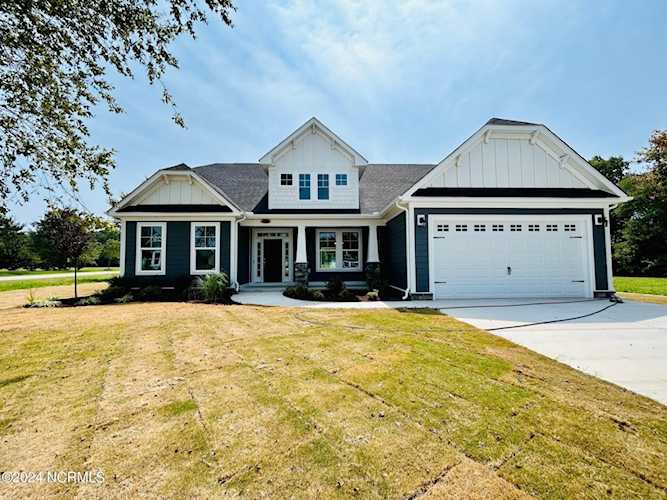 101 Quarter Horse Loop Hertford, NC 27944