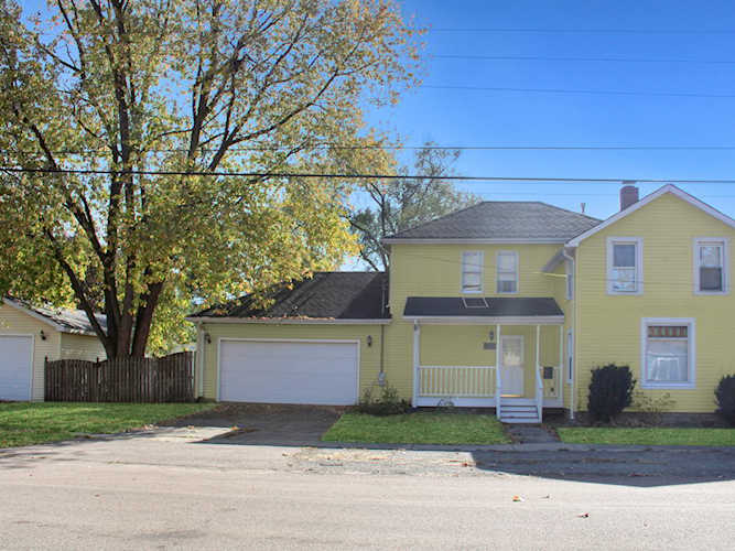 302 E Park St Plano, IL 60545