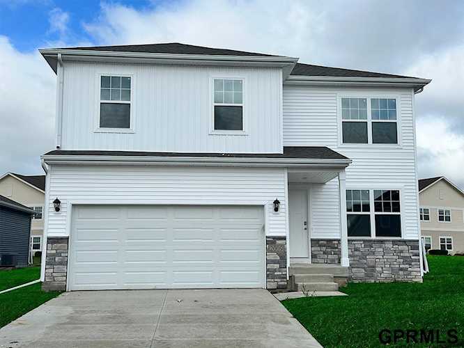 12656 S 204th Ave Gretna, NE 68028