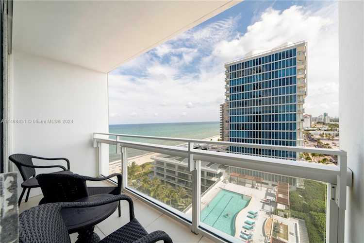 6801 Collins Ave #LPH04 Miami Beach, FL 33141