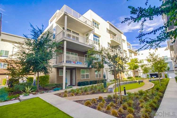 2035 Bravo Loop #6 Chula Vista, CA 91915