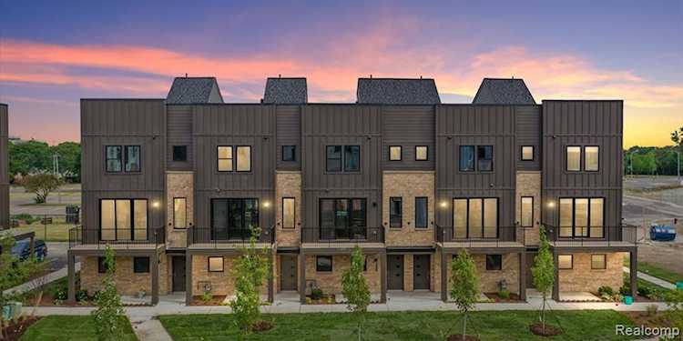 1060 Friends Dr #10 Detroit, MI 48207